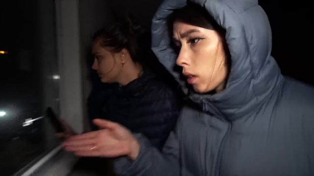 НОЧЬ В ДОМЕ МАНЬЯКА Если ты увидишь ЭТО то сразу БЕГИ смотреть онлайн