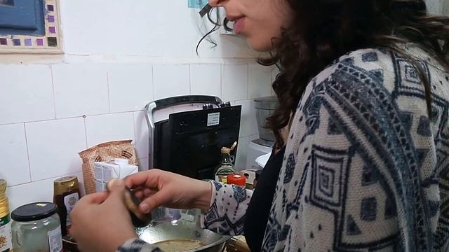 BAKE WITH ME... In FRENCH! ?? Learn Useful French Vocabulary About Baking! FR & EN Subtitles