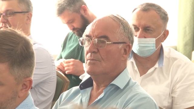 Сегодня в городском театре актив Анапы задавал вопросы разработчикам нового Генерального плана смотреть онлайн