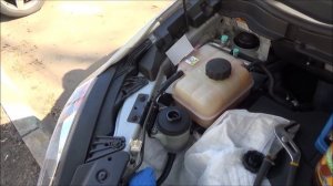 Долил в ГУР,  совсем не то что нужно!