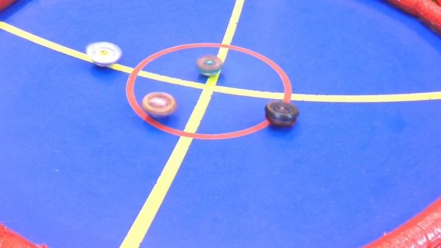 Beyblade Big BeyStadium, BEYBLADE BURST TURBO Battle Takara Tomy Vs Hasbro