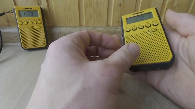 Sangean DT800: доработка для снижения помех на СВ, улучшение звука и тест приёма FM в городе смотреть онлайн