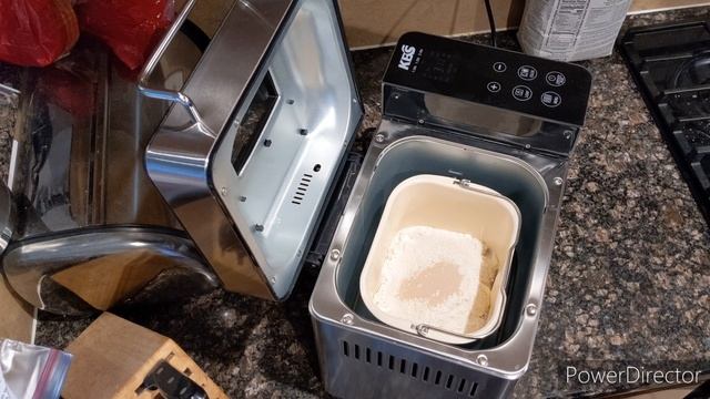 Using my KBS bread maker: Baking soft white bread success смотреть онлайн