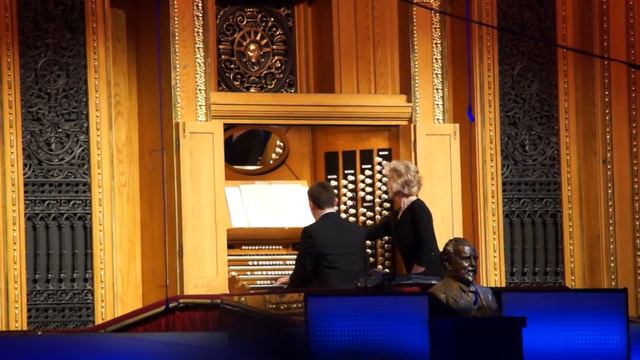 Richard Hills - Royal Albert Hall 26 Aug 2013 смотреть онлайн