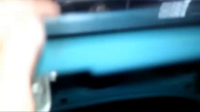 меняем лампочку подсветки номера Део Ланос бе единого инструмента ))) смотреть онлайн