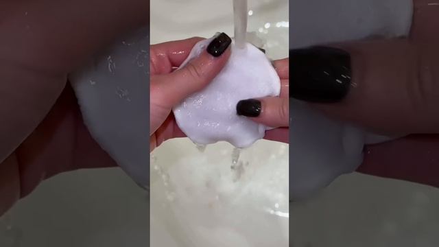 НИКОГДА не используй обычные ватные диски для снятия макияжа!❌? смотреть онлайн