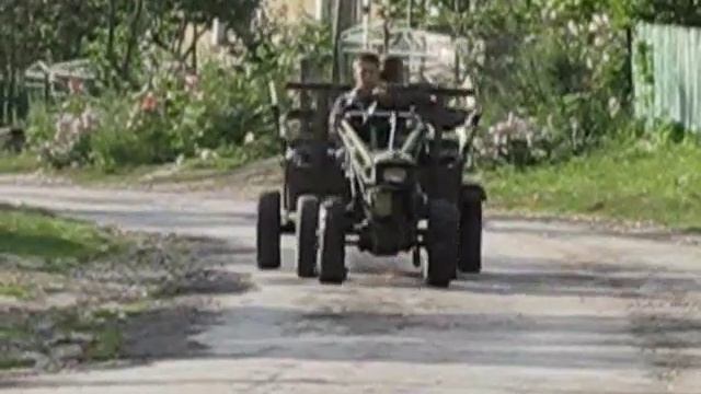 Мотоблок "Зубр" з рульовим керуванням . смотреть онлайн