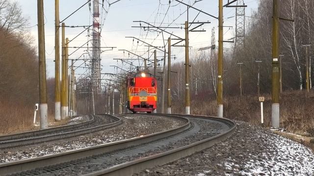 ЧМЭ3-3052 следует резервом по неправильному пути смотреть онлайн