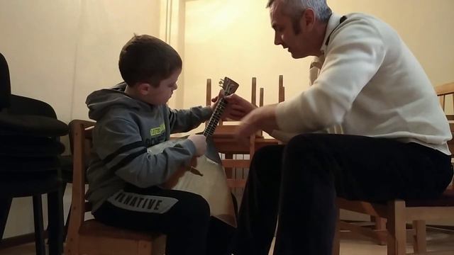 Балалайка. Урок-25. Мой маленький ученик. смотреть онлайн