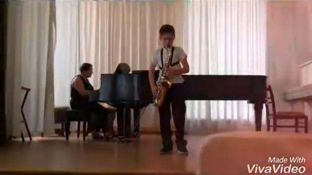 В траве сидел кузнечик... Альт саксофон.2класс муз школы смотреть онлайн