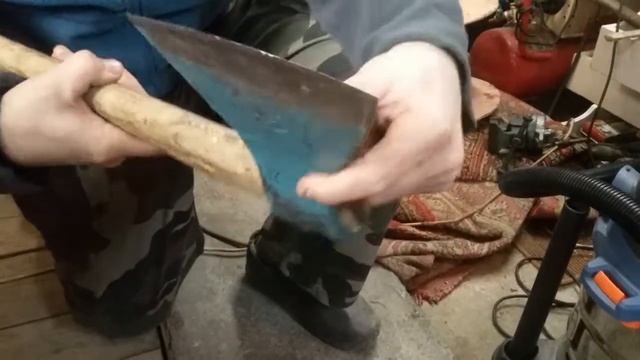 Топор УПС, удар по гвоздю 100мм на стальной подложке, 1. смотреть онлайн