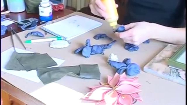 Сюжет "Картины из кожи" смотреть онлайн