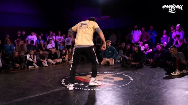 Breaking Smart Contest -- Манкис VS Snake (1/2 финала) - 1 раунд смотреть онлайн