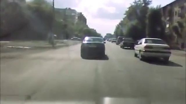Внимание, мотоциклисты в городе!! смотреть онлайн