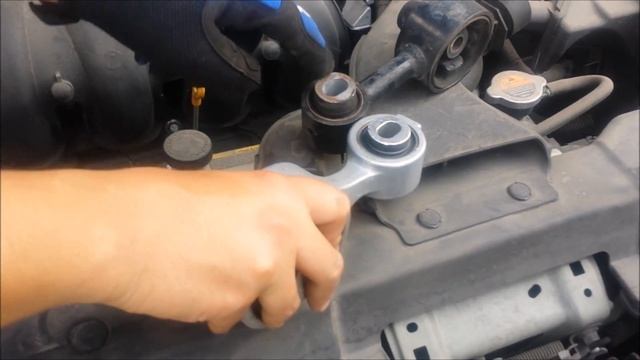 Como instalar soporte nissan tiida смотреть онлайн