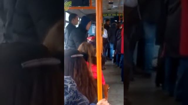 Эминем зачитал в автобусе! | Rap like Eminem in a bus! смотреть онлайн