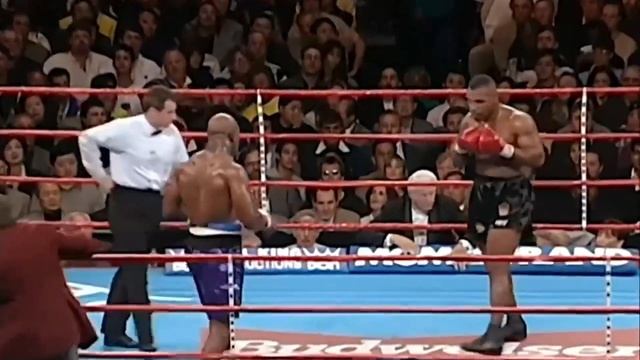 Майк Тайсон-Холифилд бой#века#откусил#ухо