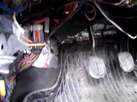 где находится реле бензонасоса на ниве смотреть онлайн