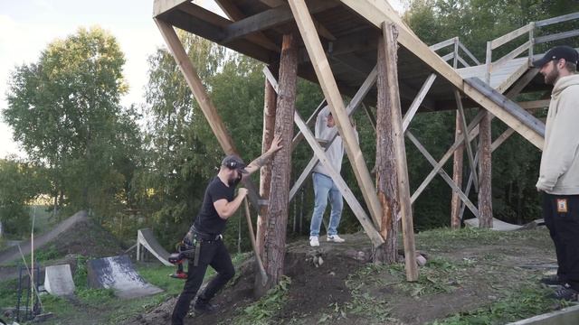 I BUILT MY DREAM MTB SETUP AT THE COMPOUND! *Full Build + Slopestyle Event* смотреть онлайн