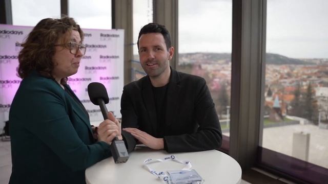 Head of Content for QMusic in Holland. смотреть онлайн