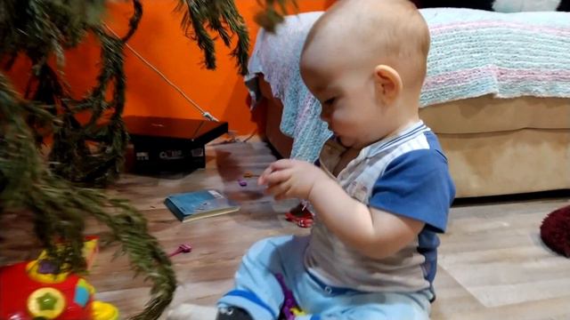 Что умеет малыш в 7 месяцев? Мишутка показывает чему научился MiMi Boom Развитие ребенка смотреть онлайн