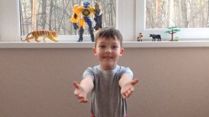 В день весенний праздничный.