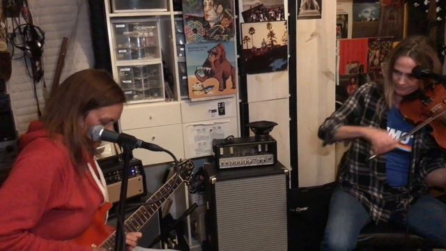 GIT'ERDONE SINGING an original Nancy Luca song, "Plenty of Love" смотреть онлайн