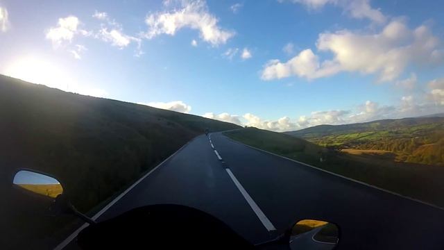 Welsh Vloggers Meet on Suzuki SV650S смотреть онлайн