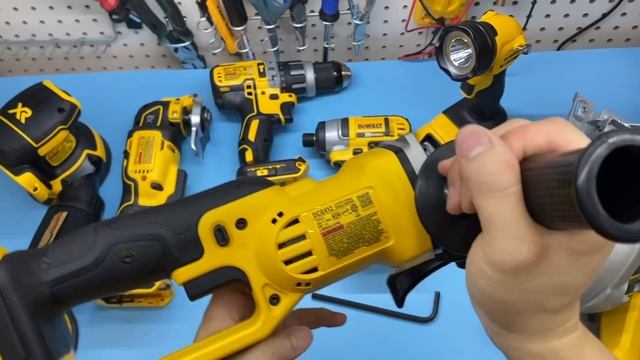 $499 DeWALT 7-Tool Kit With ToughSystem