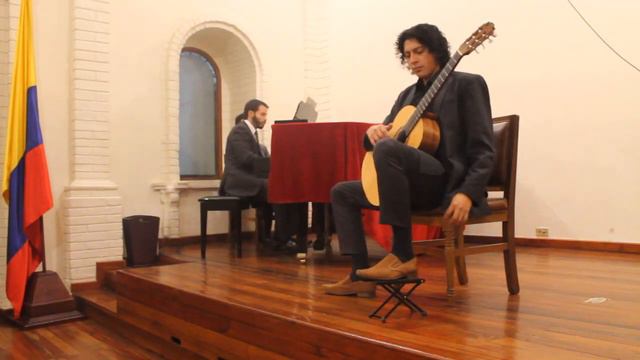 Concierto Elegíaco - 1er Mov. Leo Brouwer - Michael Burbano. смотреть онлайн
