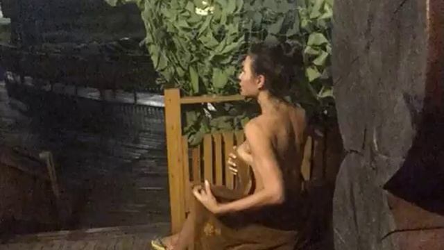 Эвелина Бледанс Показала Уникальное Фото смотреть онлайн