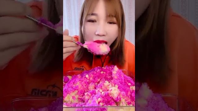 ASMR PINK ICE/ICE EATING смотреть онлайн