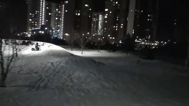 Слалом на электроснегокате смотреть онлайн