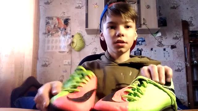 НОВЫЕ БУТСЫ смотреть онлайн