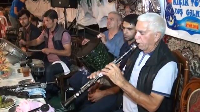 Mursudun Toyu Elirze Emi (Amin, Gozlerinin Qemzesi) Guzdek Kendi 2018 смотреть онлайн