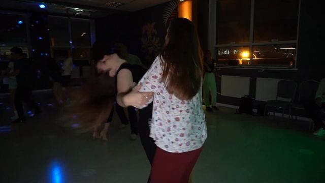 Олеся и Ирина, 2023.10.21 в Бразуке, ZOUK, Москва смотреть онлайн