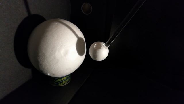 Demonstration of umbra and penumbra during eclipse смотреть онлайн