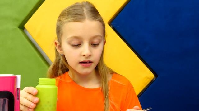 Смешные видео - Кукла Барби притворяется больной! - Весёлые игры доктор. Игрушки для девочек смотреть онлайн