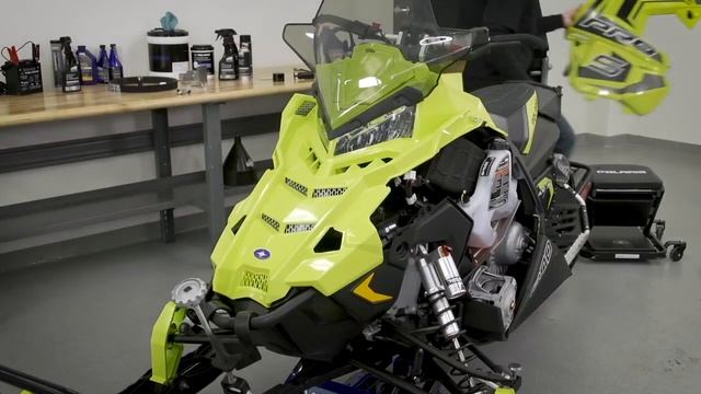 Remove the Hood and Side Panel - Sled Ready Tips - Polaris Snowmobiles смотреть онлайн