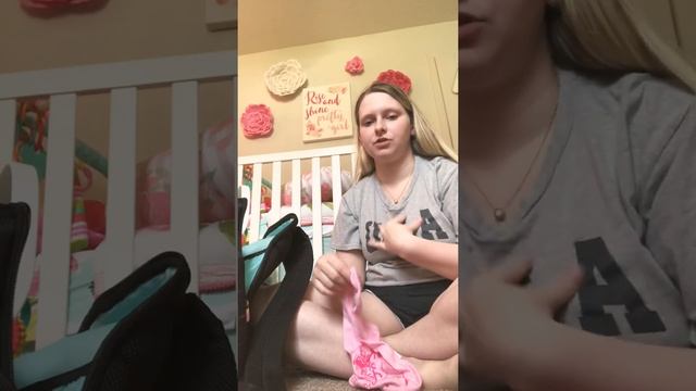 WHAT TO PACK IN A DIAPER BAG смотреть онлайн