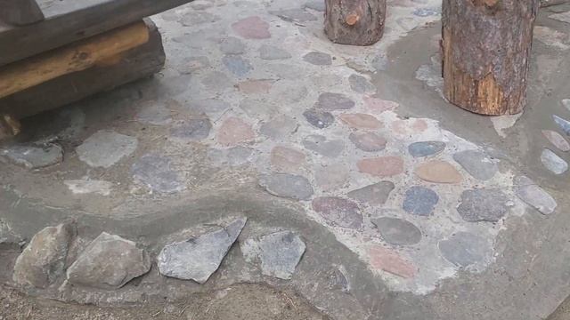 Боярская дача. Площадка из камней и бетона почти закончена. смотреть онлайн