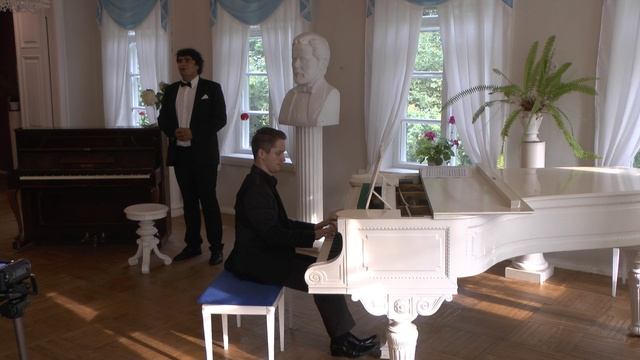 12. Rachmaninoff, Bunin. Night Is Sad. D.Stepanovich, S.Serebryannikov .mp4