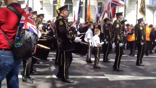 Религия или цирк на выезде. Лондон смотреть онлайн