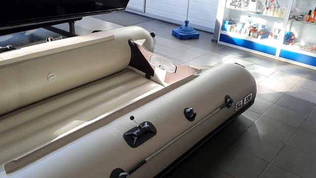 Новинка SOLAR SL330. Новая, легкая лодка от компании Солар.