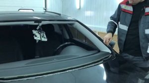 Замена лобового стекла на Фольцваген Пассат