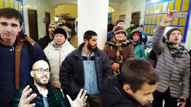 REACTION to Флешмоб на вокзале в Запорожье. Весна на Заречной улице смотреть онлайн