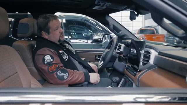 МЕГА ОБЗОР TOYOTA TUNDRA! 4 комплектации, 5 автомобилей и пакет TRD! Обзор моделей 2023 года смотреть онлайн