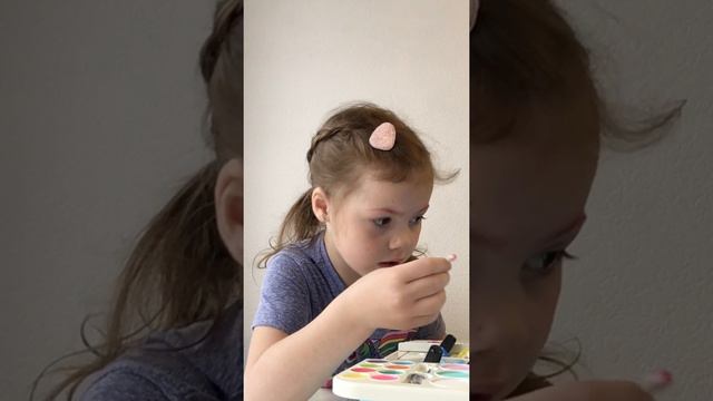 Холодное сердце набор косметики, как правильно накрасить лицо онлайн. смотреть онлайн
