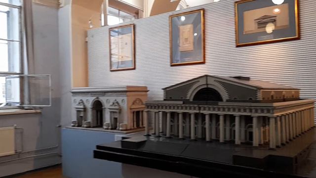 Санкт-Петербург в архитектурных моделях XVIII-XIX в.в. Из фондов знаменитой Академии художеств смотреть онлайн