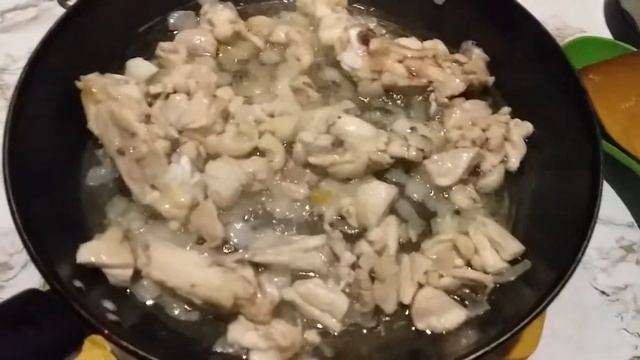 Поджарка филе с луком и морковью смотреть онлайн